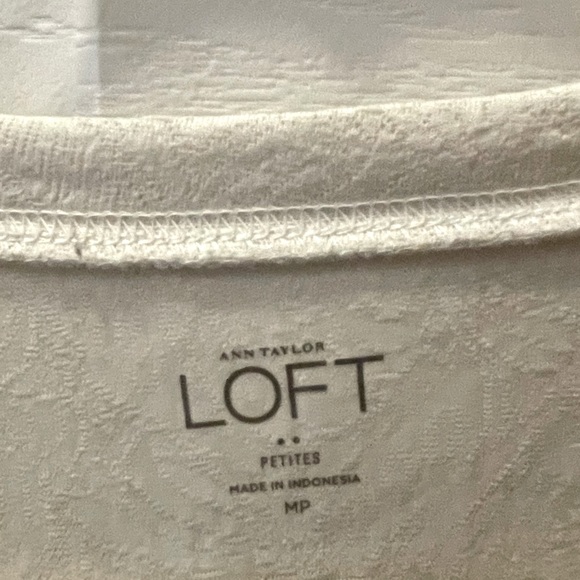 LOFT Textured Blouse - Cream - Picture 4 of 4